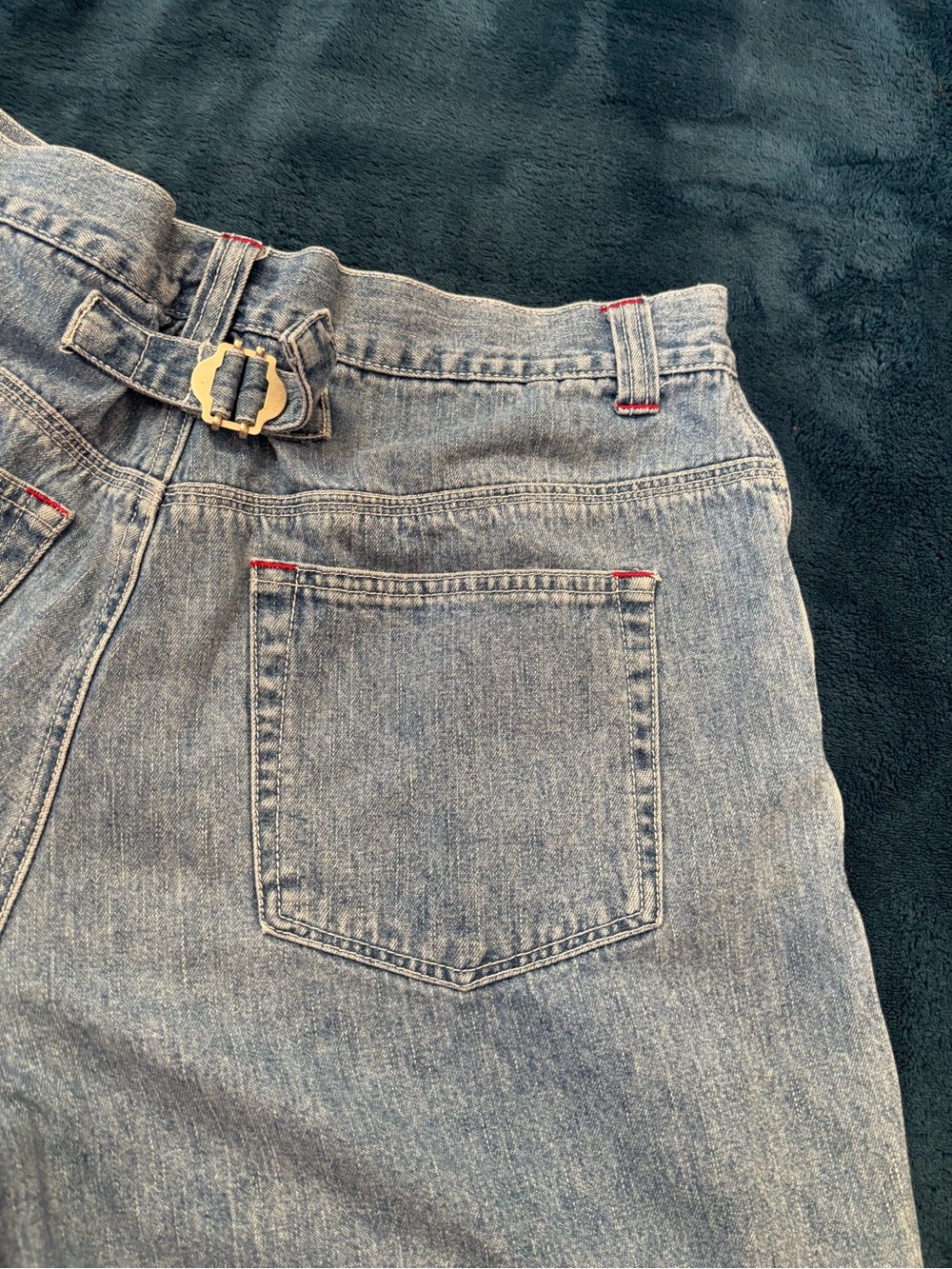 New York & Company Light Wash Blue High-Waist Jean Shorts - Picture 8 of 9